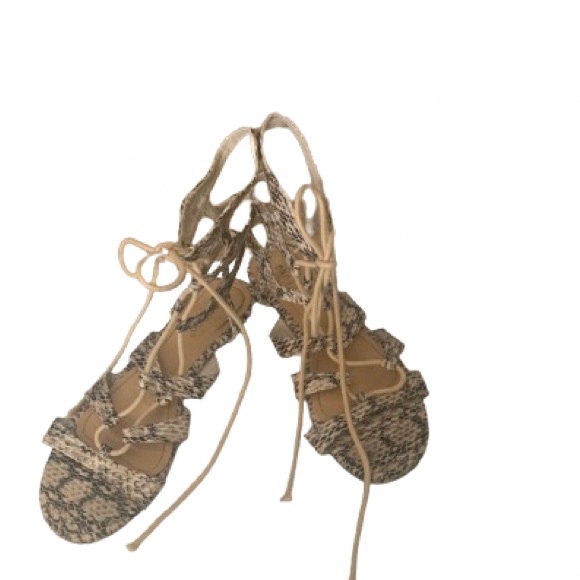 💛 Bamboo Lace Up Gladiator Sandal - Picture 7 of 9